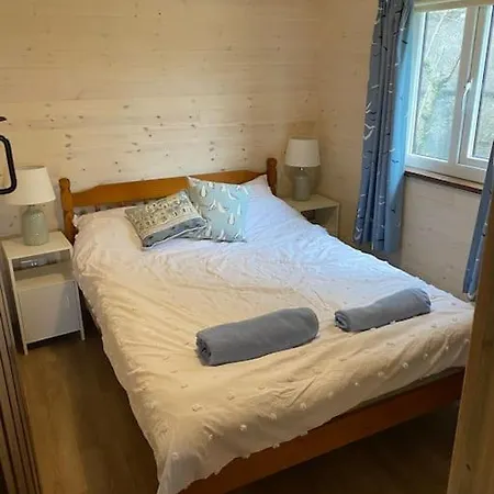 Idyllic Cornish Retreat At Puffin * Helston