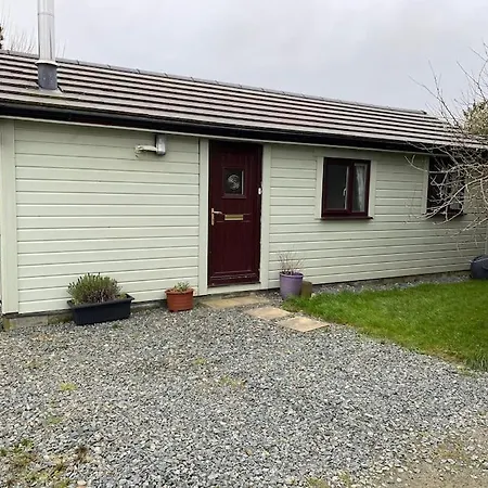Idyllic Cornish Retreat At Puffin *